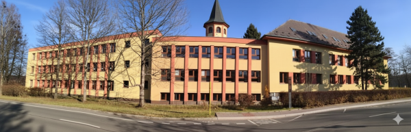 Škola s věžičkou