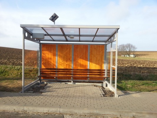 Zastřešení autobusových zastávek „Třinec, Nebory, hranice“