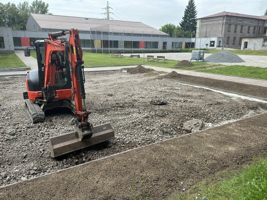 Oprava sportoviště PZŠ a PMŠ Gustawa Preczka