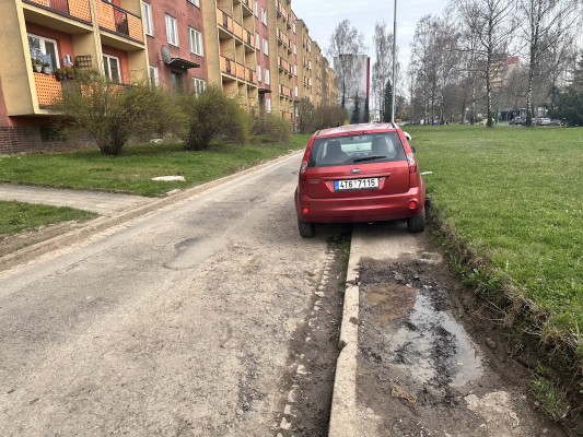 Parkoviště ul. Dukelská