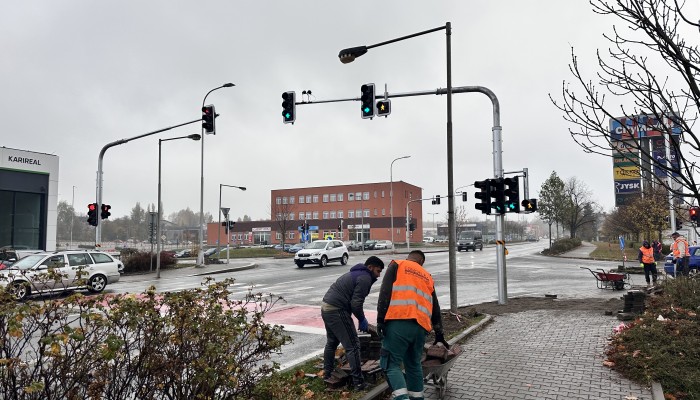 Rekonstrukce světelného signalizačního značení na ulici Frýdecká (TESCO)